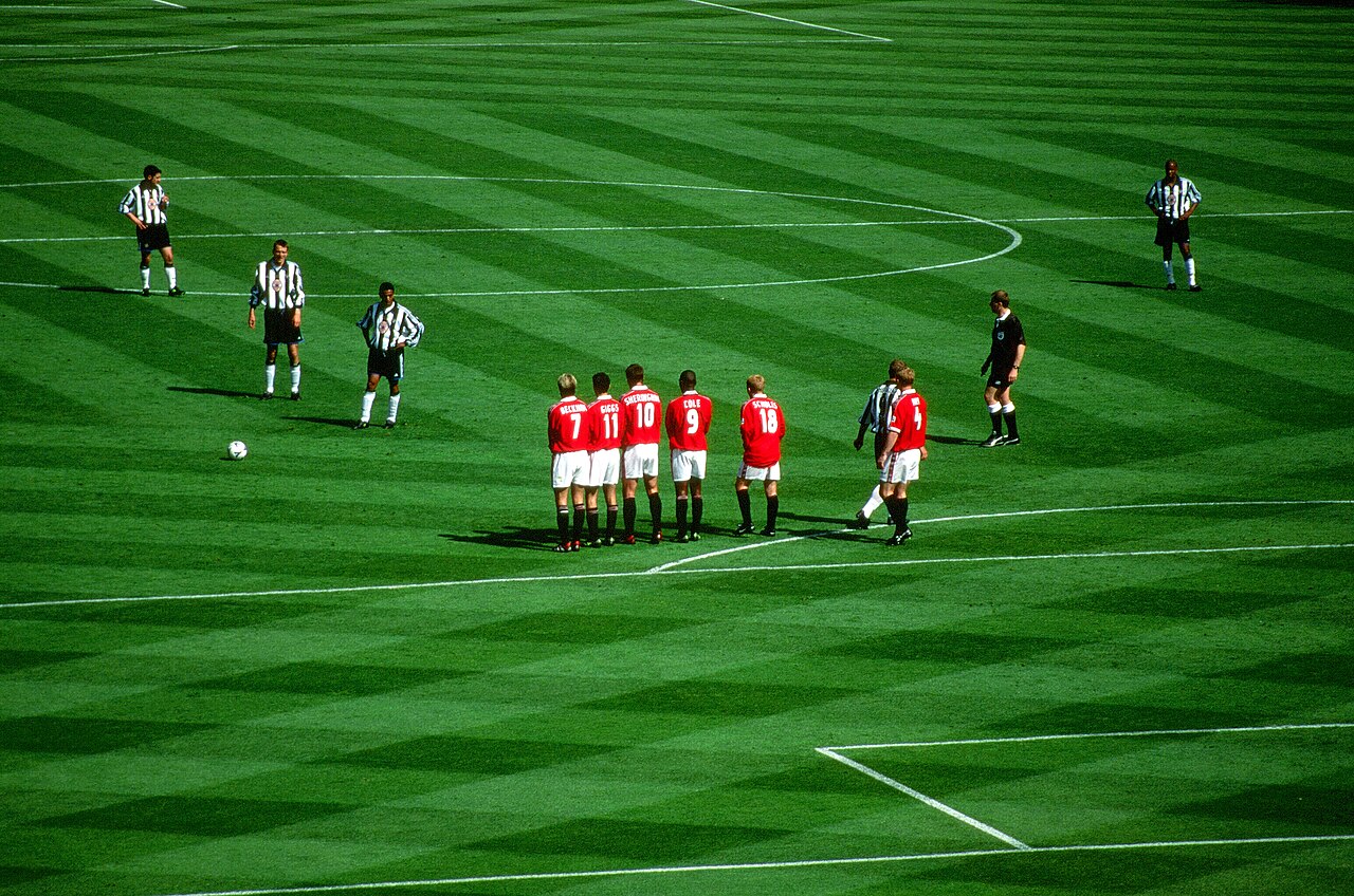 第一下谁都会，贝克汉姆值钱的是第二下